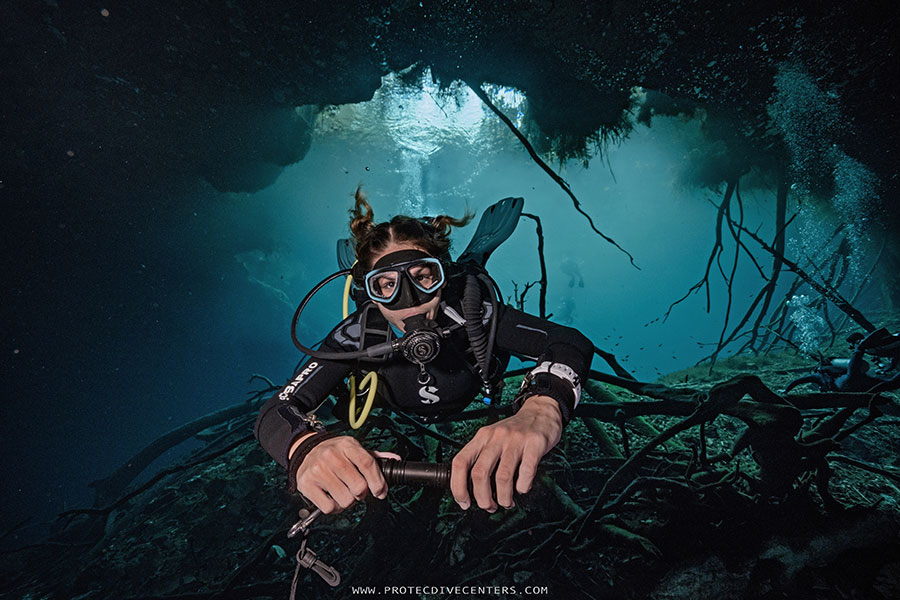 reyna technical diving