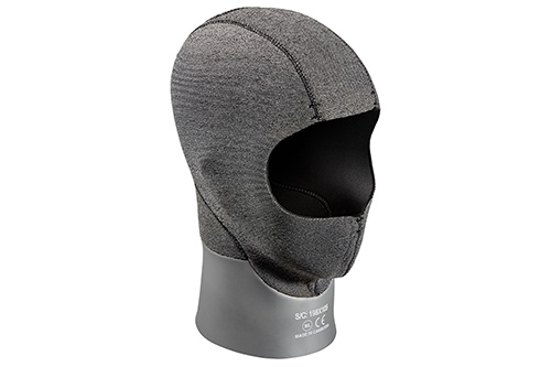 Plush lining makes for a comfortable and soft feel with added warmth