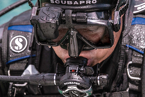 Integrated mount firmly holds the Galileo HUD Hands-Free Computer in place,