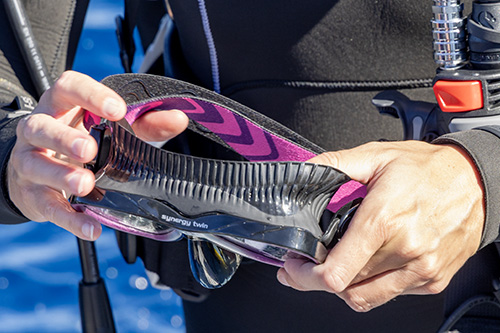 Fold the buckles in for flat packing