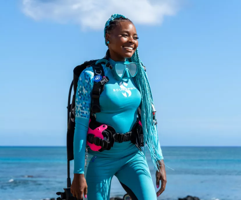 SCUBAPRO Global Dive Team Gabby Shepard (black girl blue world)